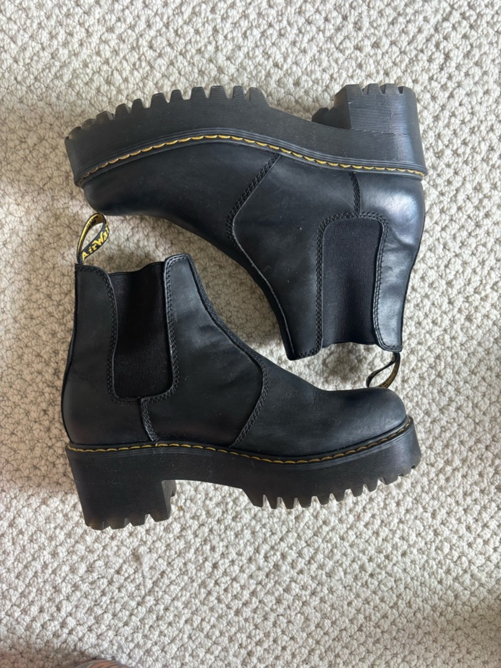 Dr. Martens Women's Rometty Leather Heeled Chelsea Boots - Black